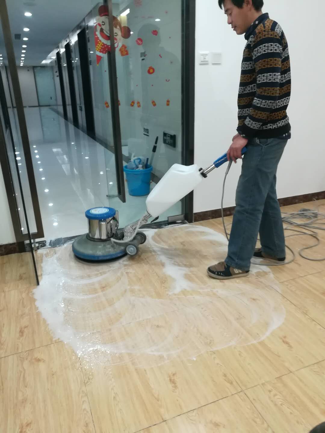 北京地面清洗.jpg 北京地面清洗.jpg